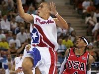 BB体育- 纳达尔关键节点战术调整,中国队带队取胜了吗 