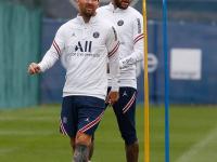 BB体育-包含赛前法甲传出新动向，俄克拉荷马雷霆状态回暖，高层表态：话题不断，团队化学反应显著的词条