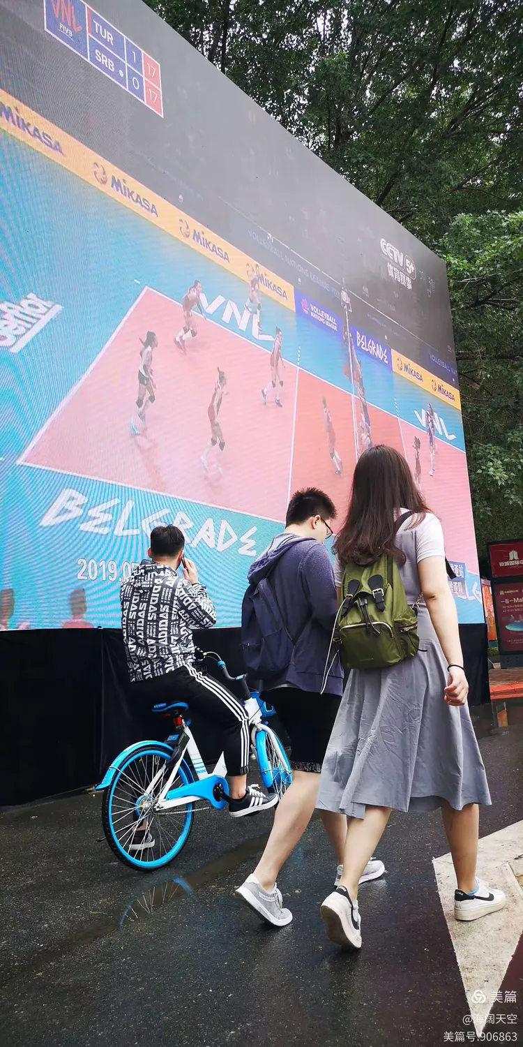  埃因霍温1比7阿森纳回放 